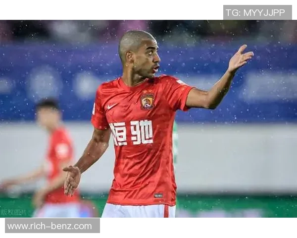 深圳飞盘队防守策略揭秘：如何在比赛中提升防守效率与团队协作